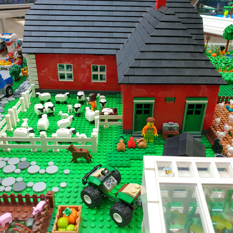 Stein Hanse LEGO Ausstellung Pinneberg Bauernhof Schafe