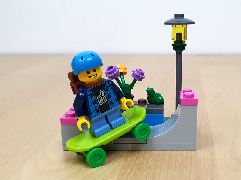 LEGO City Kinderspielplatz 30588 Polybag Skateboardrampe mit Minifigur