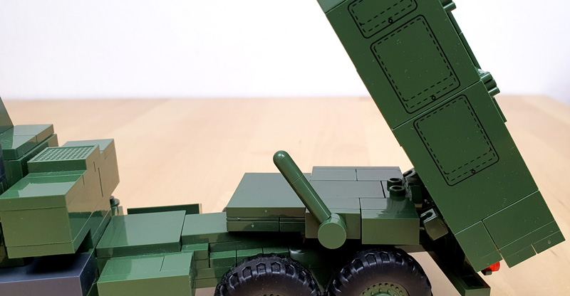 COBI 2626 Himars M142 Fahrzeug aufgebaut Hebel