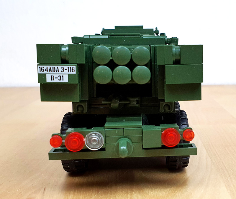 COBI 2626 Himars M142 Fahrzeug aufgebaut Heckansicht