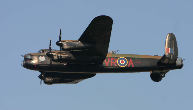 COBI 5758 Avro Lancaster Dambusters historisch Flugzeug