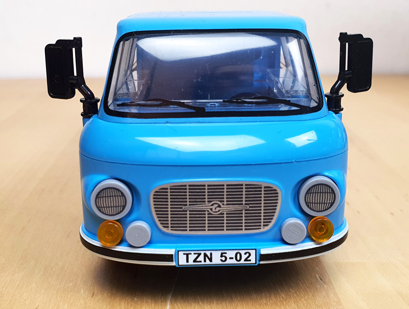 COBI Barkas B1000 Pritschenwagen 24593 Set aufgebaut Front