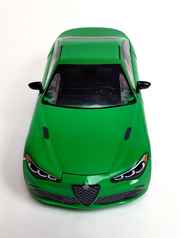 COBI 24605 Alfa Romeo Giulia Quadrifoglio gebaut Frontansicht