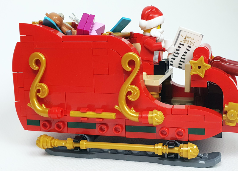 LEGO Schlitten des Weihnachtsmanns 40499 aufgebaut Detail