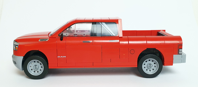 COBI 24607 RAM 1500 gebaut Seitenansicht