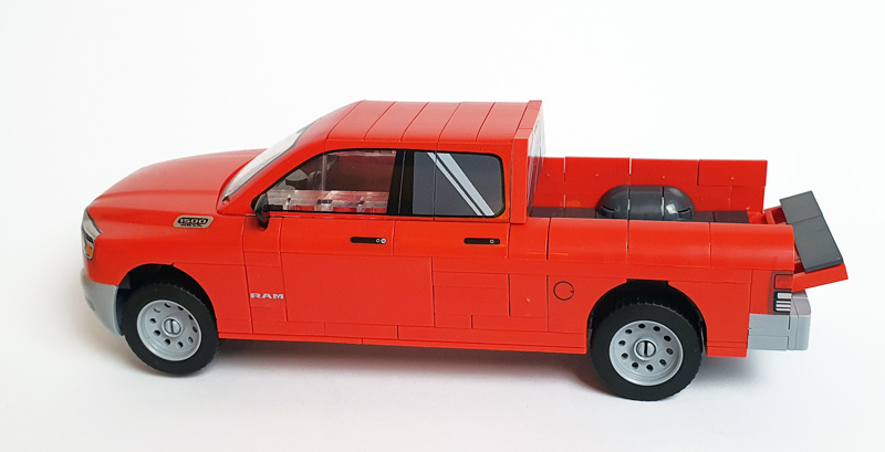 COBI 24607 RAM 1500 gebaut Seitenansicht