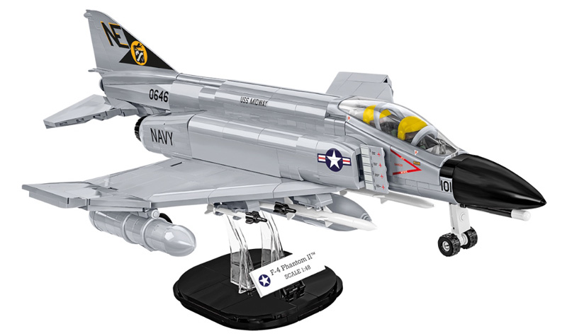 COBI 5897 F-4 Phantom II Set auf Display