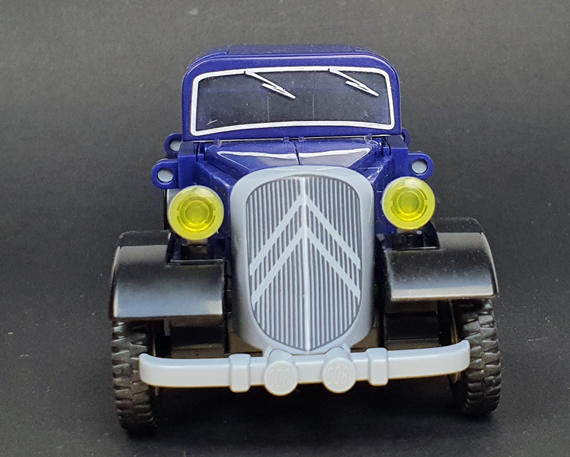 COBI Citroen Traction 7A 2263 aufgebaut