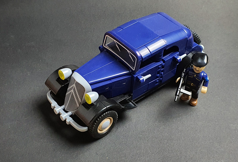 COBI Citroen Traction 7A 2263 aufgebaut