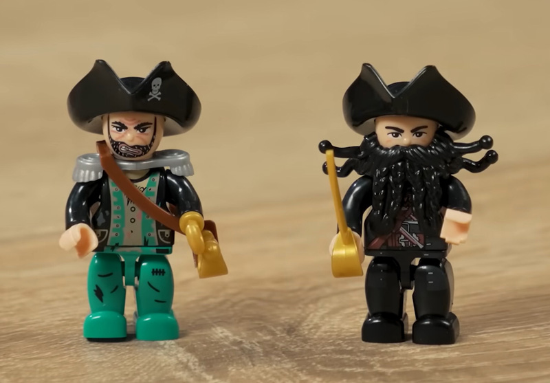 BlueBrixx Queen Anne`s Revenge Produktmuster 108170 Blackbeard und Piratenfigur