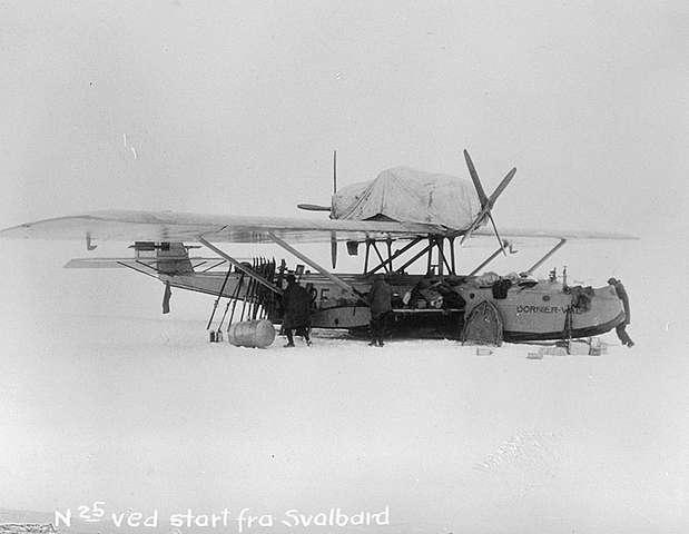 1384 COBI Dornier Do J Wal Amundsen N-25 vor dem Abflug in Spitzbergen