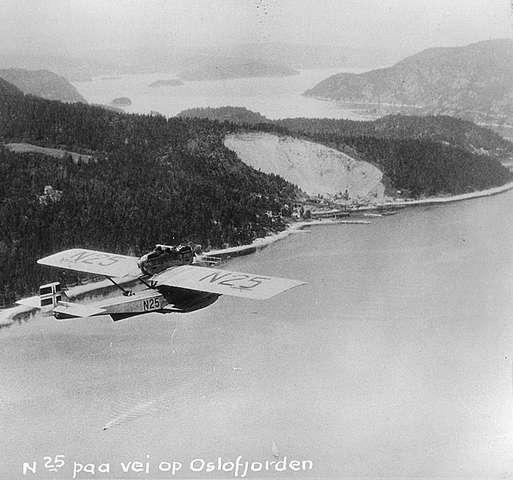 1384 COBI Dornier Do J Wal Amundsen N-25 über dem Oslofjord